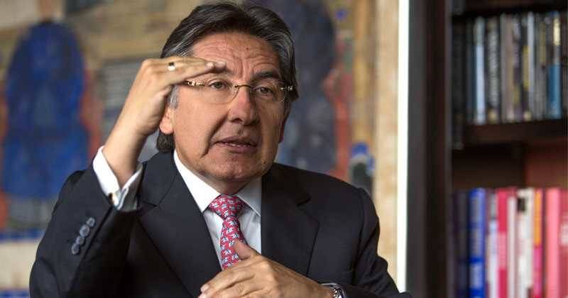El exfiscal general Néstor Humberto Martínez se refirió a las pruebas que han salido relacionadas con el canciller Leyva.