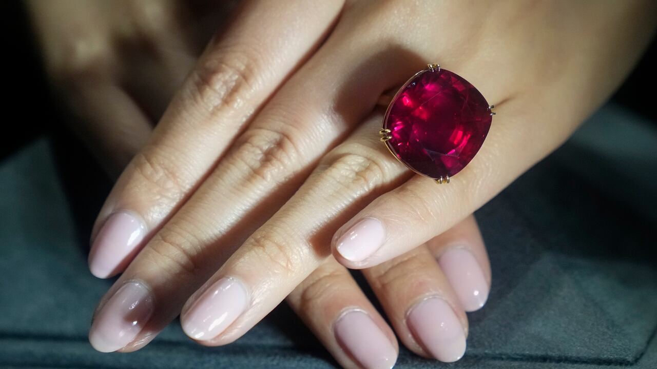 Estrela de FURA ruby