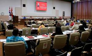 Octavo congreso del Partido Comunista.(Photo by Ariel LEY ROYERO / ACN / AFP) / RESTRICTED TO EDITORIAL USE - MANDATORY CREDIT AFP PHOTO / ACN / ARIEL LEY ROYERO - NO MARKETING NO ADVERTISING CAMPAIGNS -DISTRIBUTED AS A SERVICE TO CLIENTS