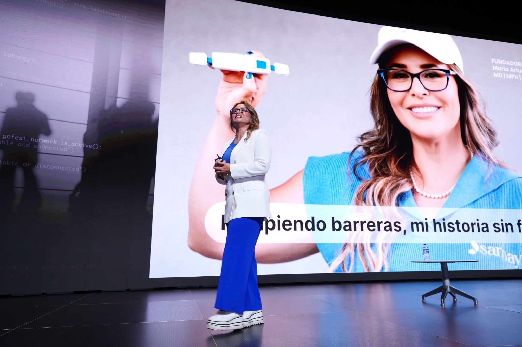 La médica e investigadora huilense María Artunduaga explica cómo Sylvee, un parche torácico desarrollado por su compañía, Samay, busca transformar el diagnóstico temprano de la EPOC