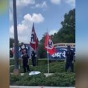 Nieta de creador del parque de Disney reacciona a protesta nazi en la puerta del lugar.