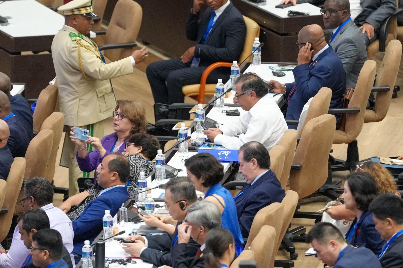 Desalojo invasores cerro de la antena.