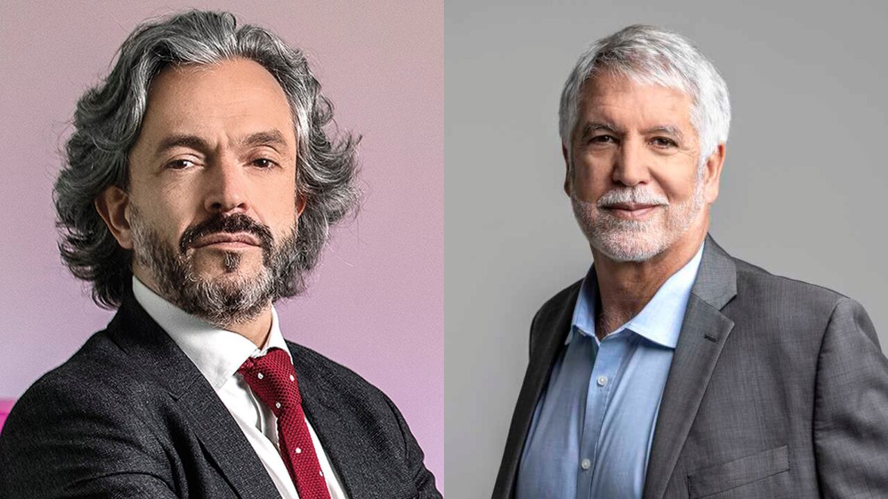 El exalcalde de Bogotá Enrique Peñalosa (der.) y el aspirante al cargo Juan Daniel Oviedo.