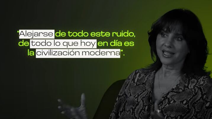 Paola Turbay en una entrevista en Claro Oscuro.