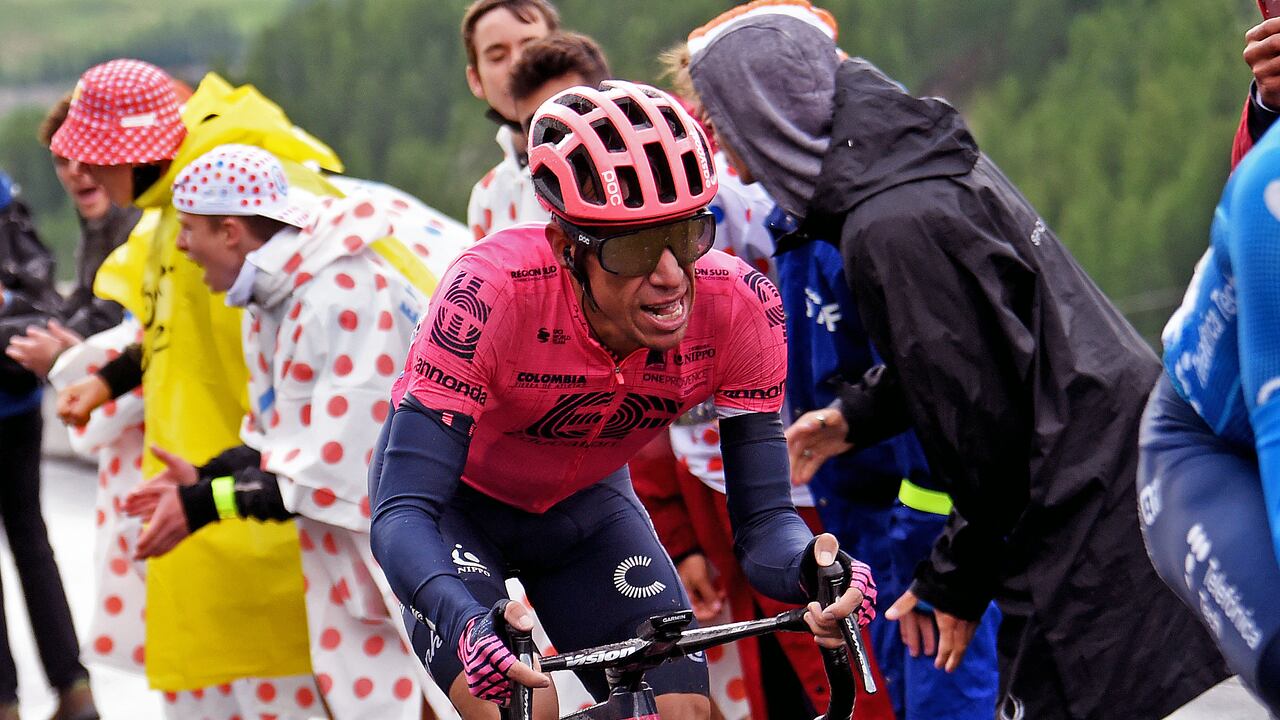 Rigoberto Urán en el ascenso final al Tignes en la novena etapa