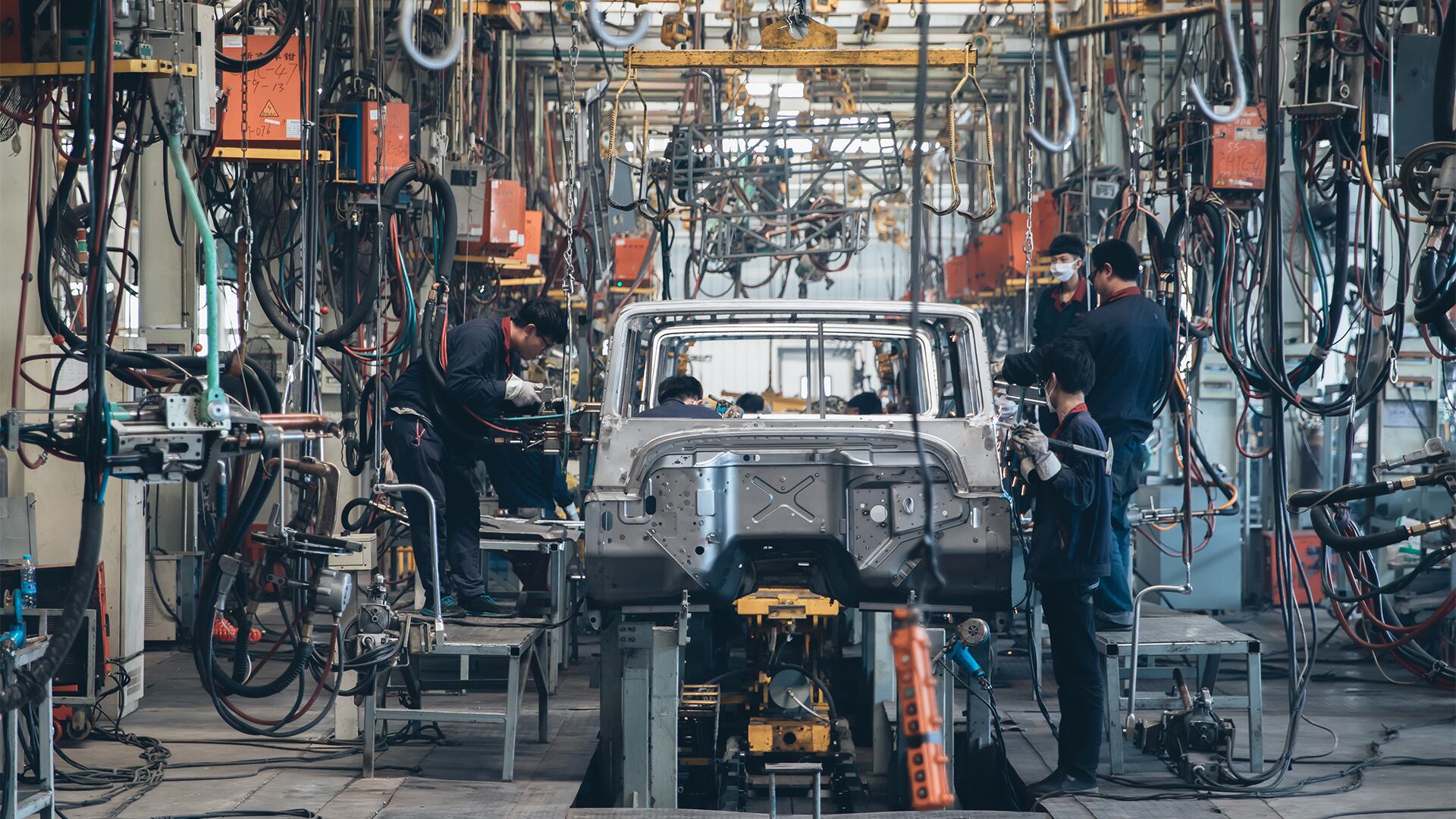 ¿Comprar carro en Colombia se volvió un lujo?