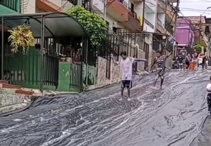 De esa manera lograron deslizarse y divertirse