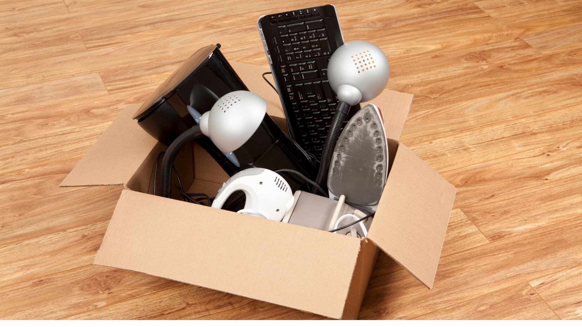 Algunas personas no saben cómo desechar adecuadamente los electrodomésticos viejos.