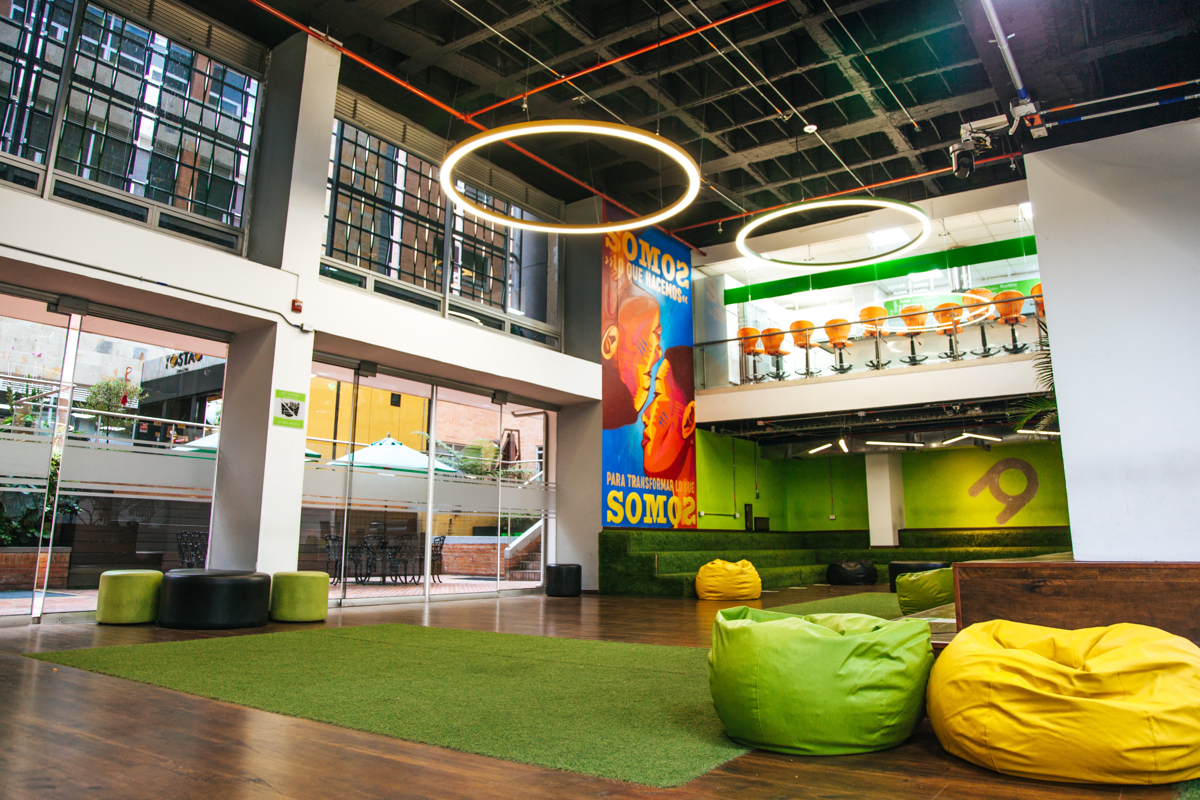 La Fundación Universitaria del Área Andina busca humanizar todos los procesos digitales y tecnológicos de tal manera que el protagonista sea el ser humano, porque nos estamos deshumanizando.