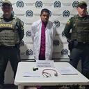 El sujeto usaba documentación y hoja de vida de un médico real.