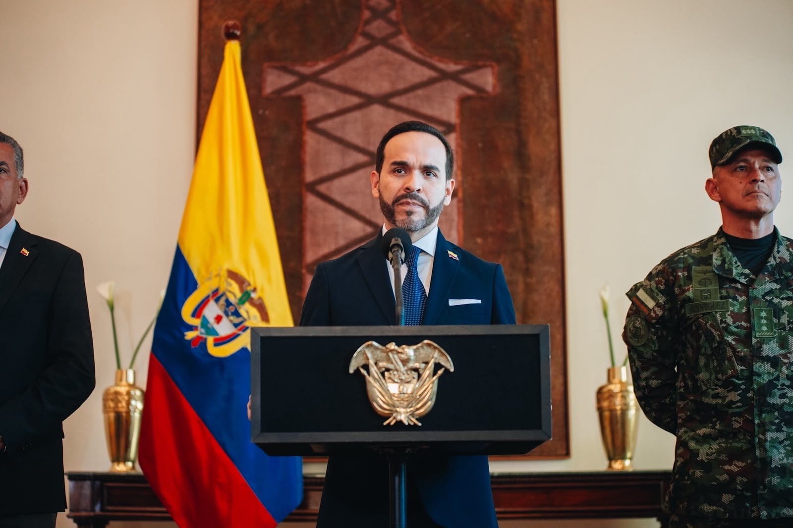 Presidente Abelardo De La Espriella y la presentación de la nueva cúpula militar.