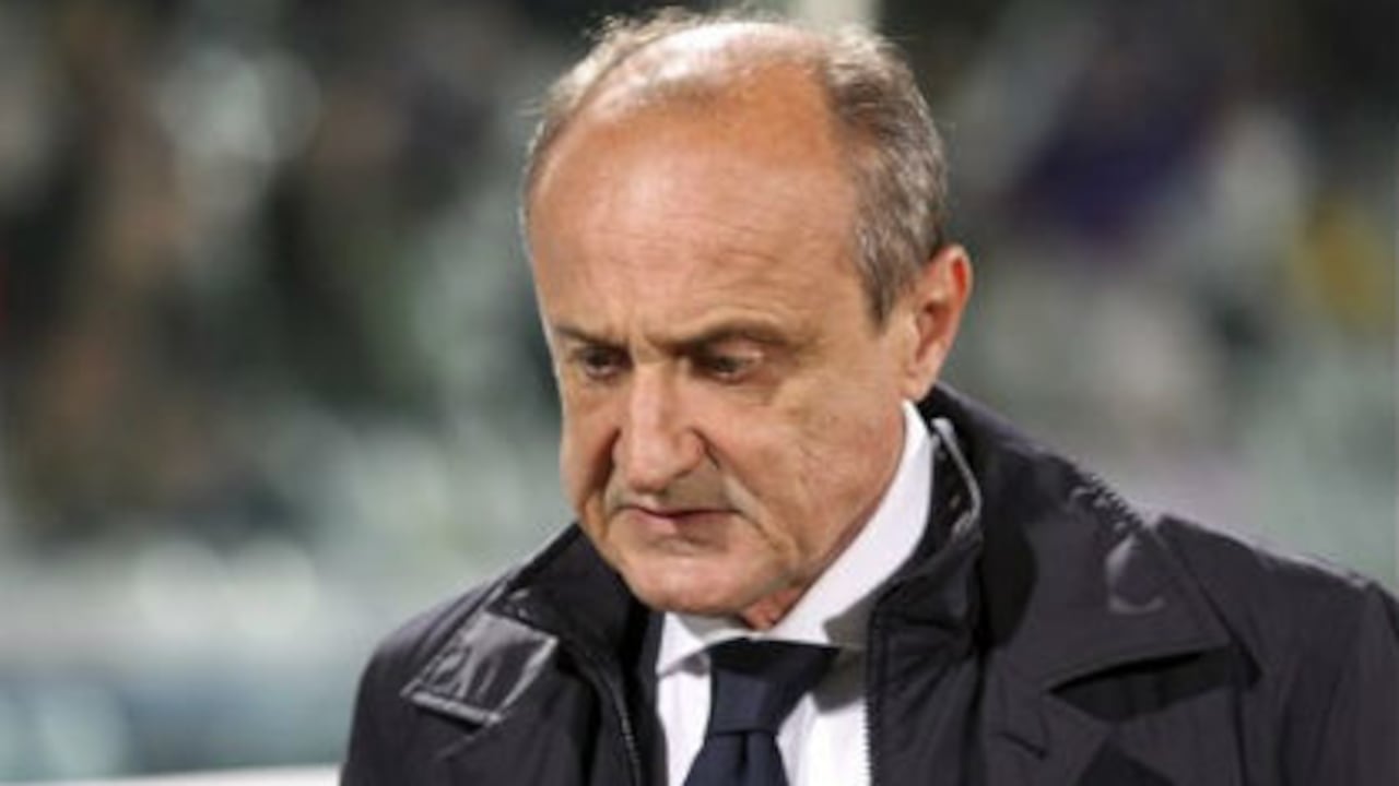 Delio Rossi fue despedido, por golpear a uno de sus jugadores durante un partido de la Fiorentina