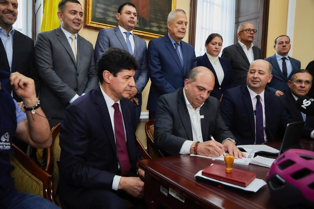 Defensoría y bancada conservadora impulsan proyecto de ley para fomentar el derecho al deporte; ¿de qué trata?