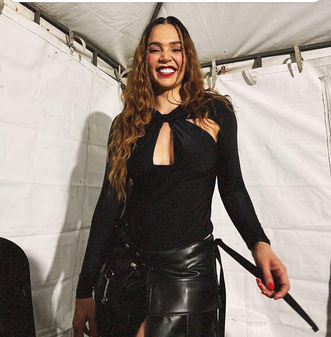 Lina Tejeiro disfrutó la Feria de Cali en su edición número 66 con su amiga Greeicy Rendón. Ella bailó todas las noches. Foto tomada de redes sociales