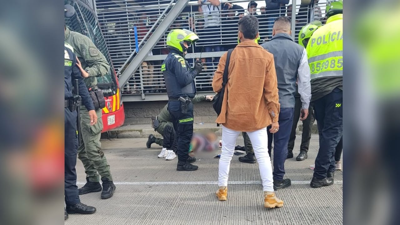 Un ladrón resultó herido en Soacha en medio de un cruce de disparos con la Policía luego de que intentara hurtar a los pasajeros de un vehículo de transporte público