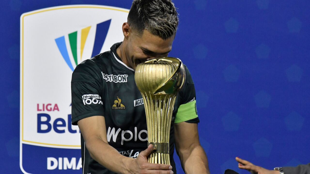 Teófilo Gutiérrez participaría en la noche Noche Roja y Blanca con el Club Técnico Universitario de Ecuador.