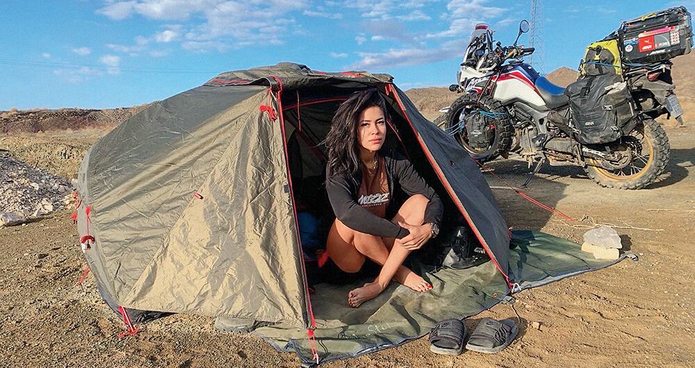 Fernanda fue abusada por ocho personas durante su viaje en India.