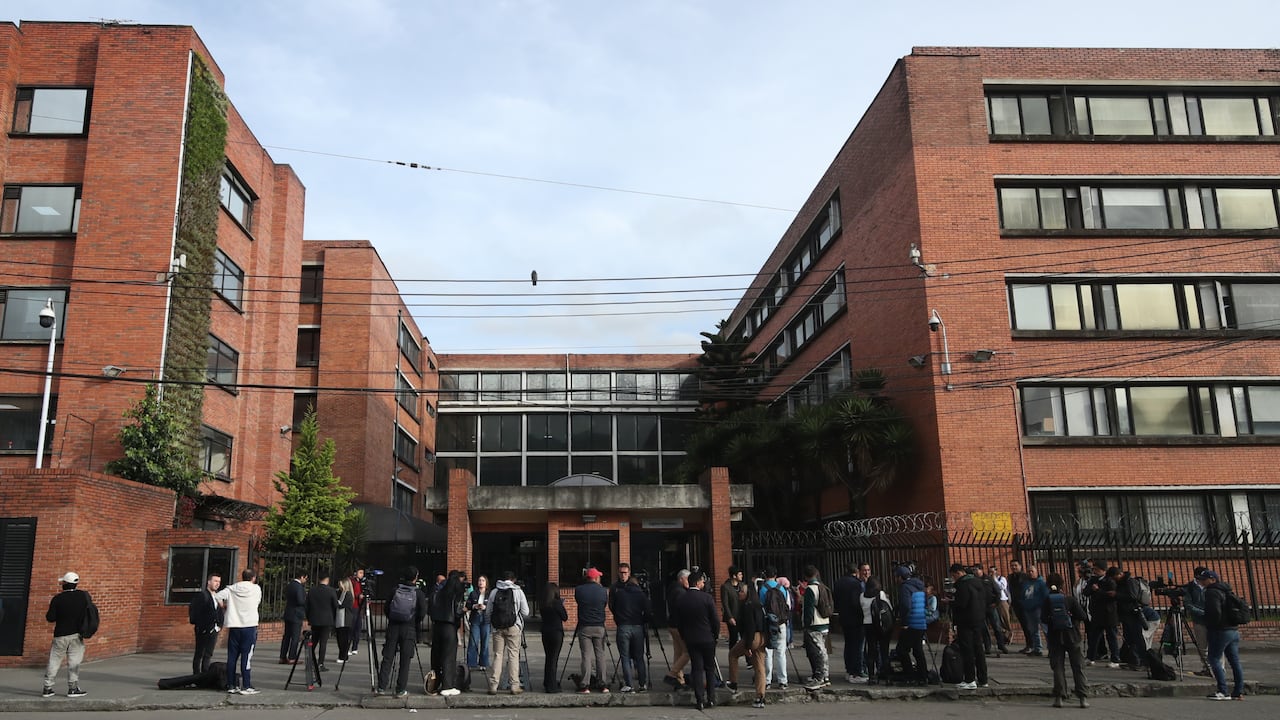 Los defensores públicos son los que se encargan de representar a personas privadas de la libertad cuando no tienen recursos para una defensa.