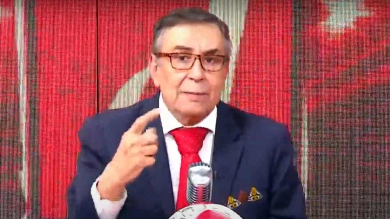 El periodista le lanzó duras críticas al capitán de la Selección Colombia.