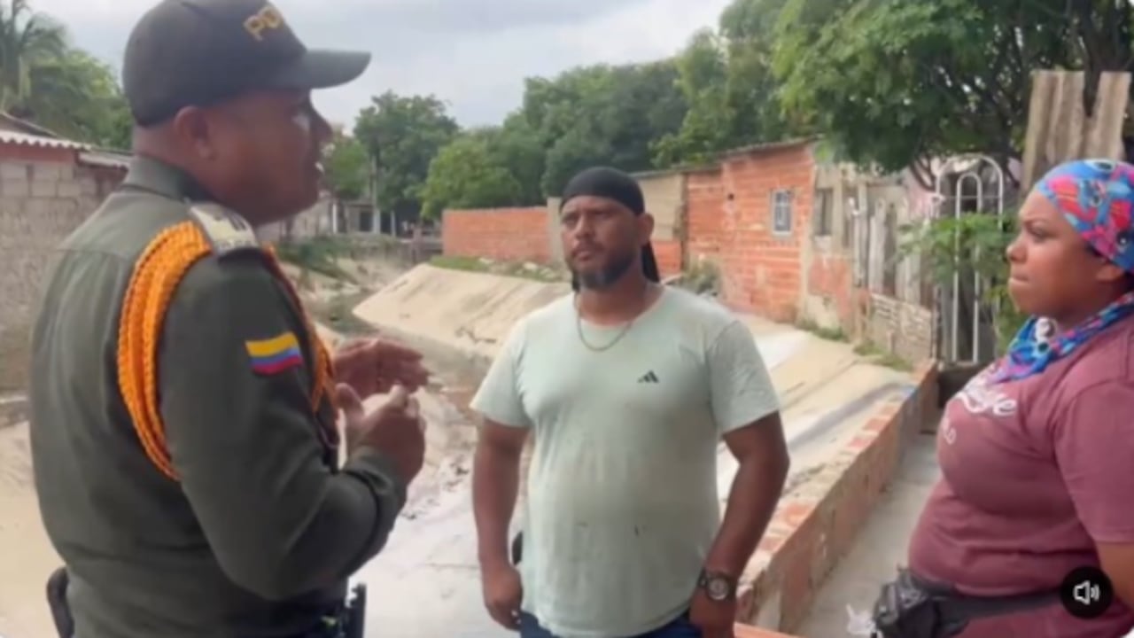 Policía sanciona a los infractores.