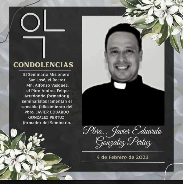 Con este tipo de imágenes la comunidad religiosa despide al sacerdote.