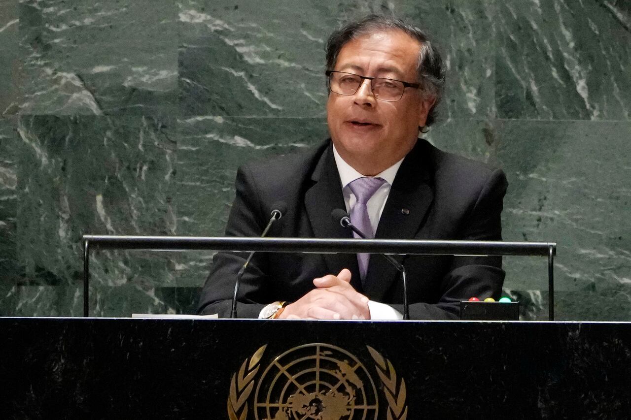 Gustavo Petro - UN