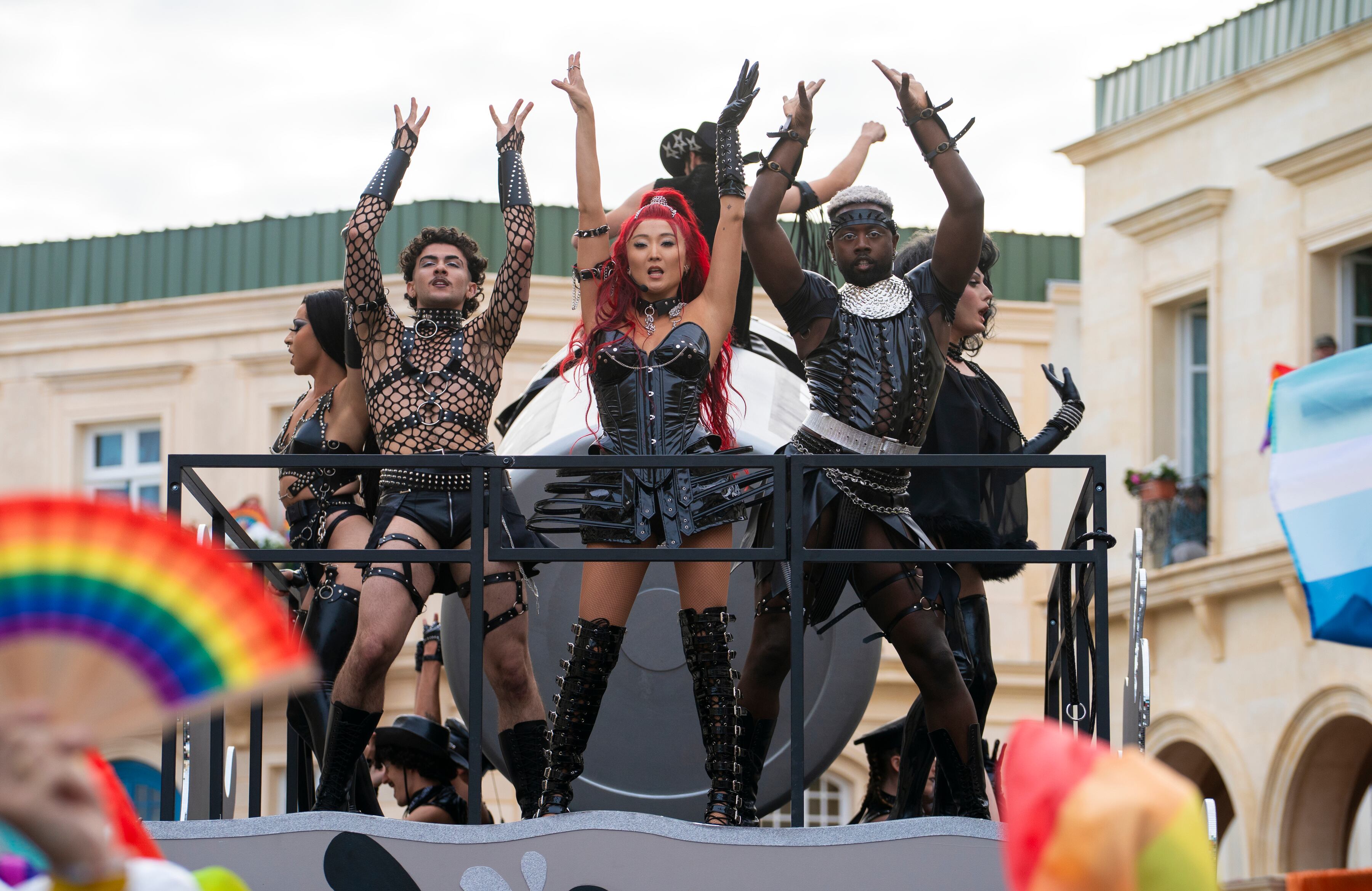 Emily in Paris. Ashley Park as Mindy in Emily in Paris. Cr. Caroline Dubois/Netflix © 2025