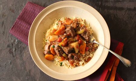 El estofado de ternera es una de las especialidades en Florencia, Italia