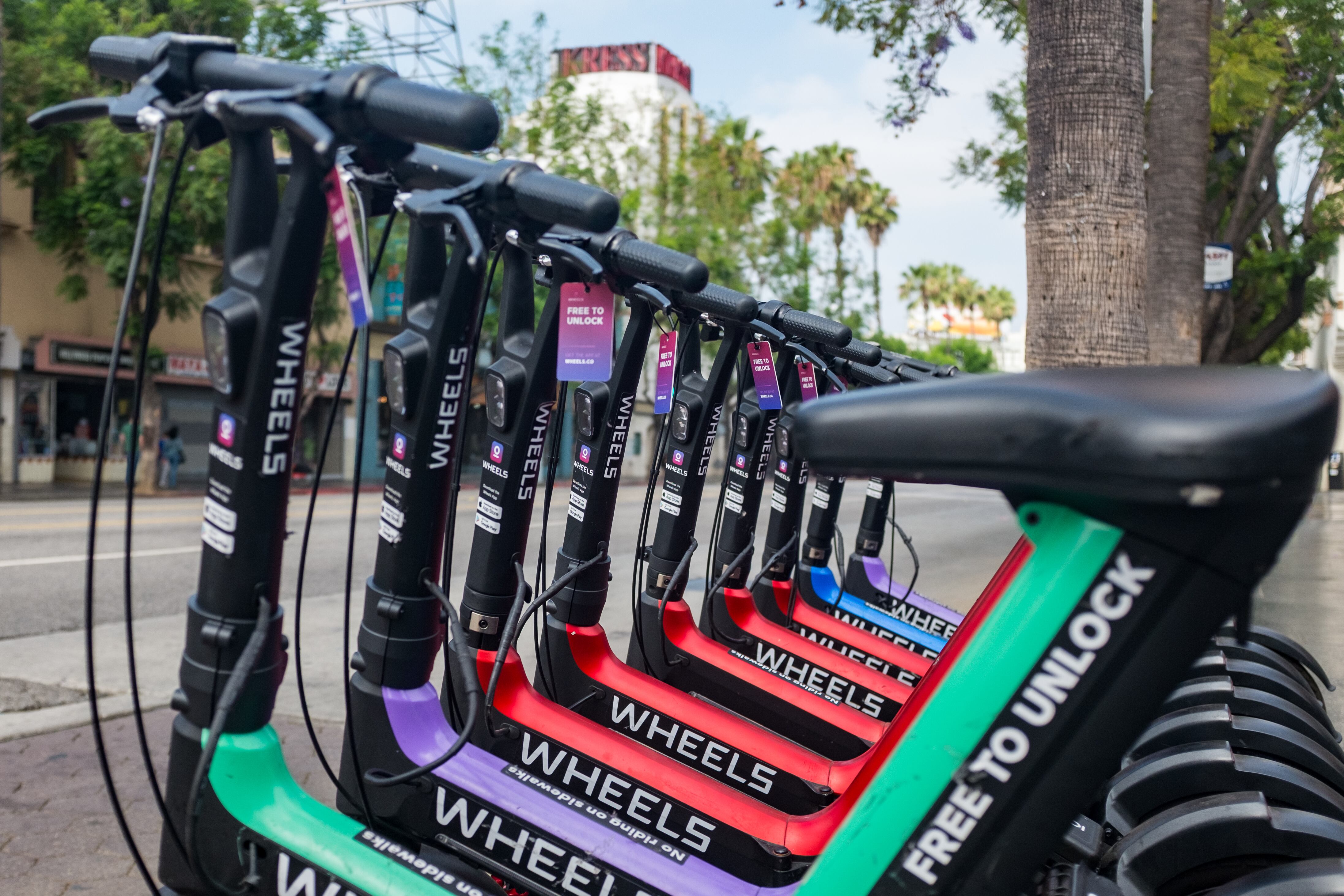 la Secretaría de Movilidad de la capital publicó para los comentarios de la ciudadanía una resolución para reglamentar el tránsito.