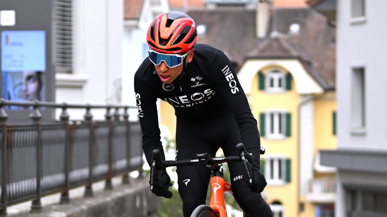 Egan Bernal alista su calendario de las tres grandes en el 2024
