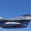 Aviones F-16 de Estados Unidos interceptaron bombarderos rusos cerca de Alaska (imagen de referencia)