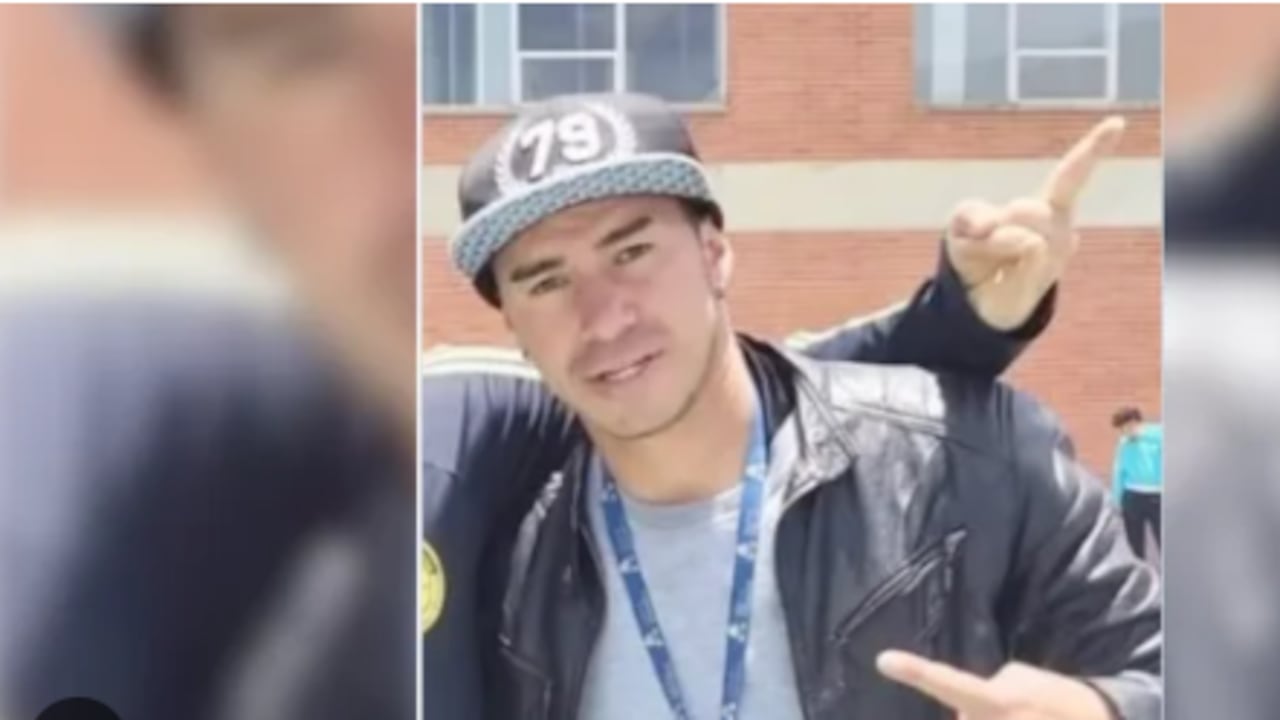 El profesor Kevin Santiago Ángel.
