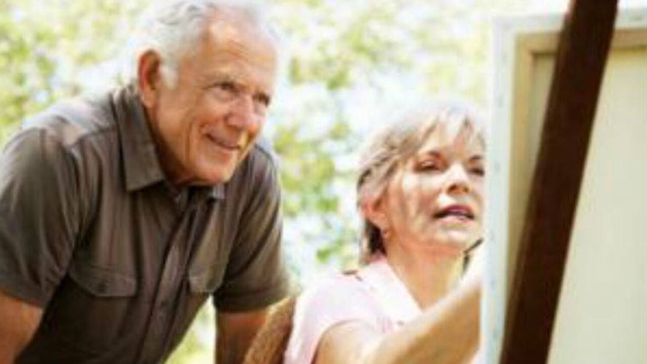 Hacer pequeños cambios en áreas clave de nuestras vidas puede mejorar ampliamente nuestra salud y bienestar general, según este experto. (GETTY / GLOBALSTOCK)