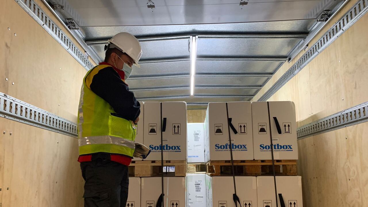 Entrega de vacunas anticovid donadas por España