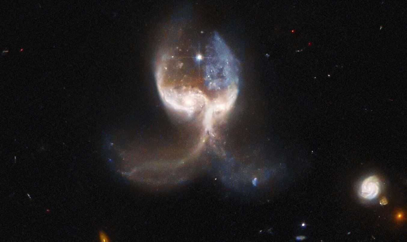 Sistema de galaxias en fusión Ala del Ángel
ESA/HUBBLE & NASA, W. KEEL;  J. SCHMIDT
25/4/2022