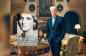 Charles Spencer cuenta los detalles de la vida de su hermana, Diana.