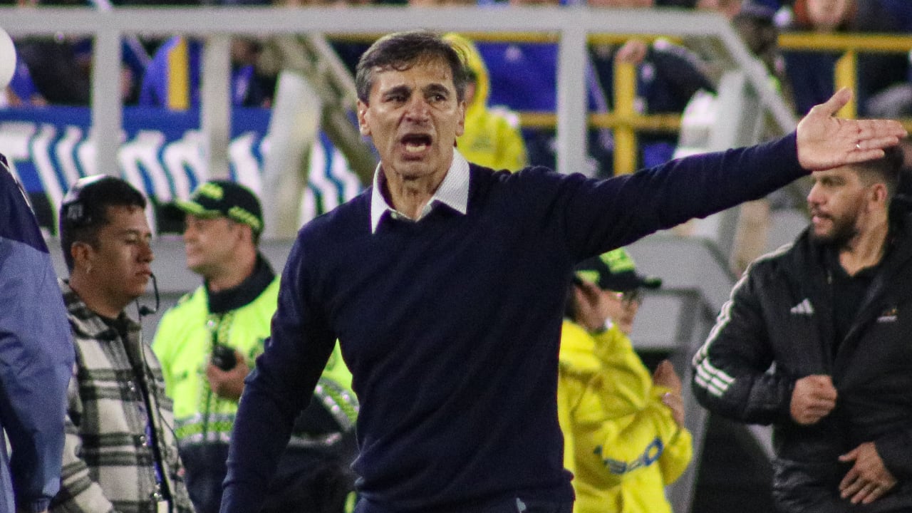 La novela de si Fabián Bustos dejará Millonarios por irse a Universitario Deportes, llegó a su fin.
