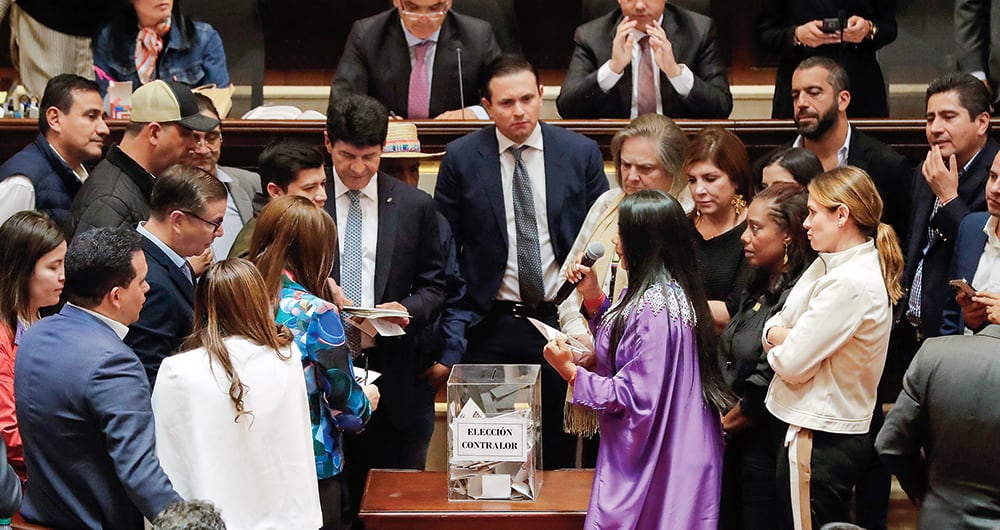 Después de la votación del Congreso pleno, el nuevo contralor dijo que no permitirá el uso del órgano de control para revanchismos políticos. Además, contó que no hubo burocracia a cambio de los respaldos políticos. 