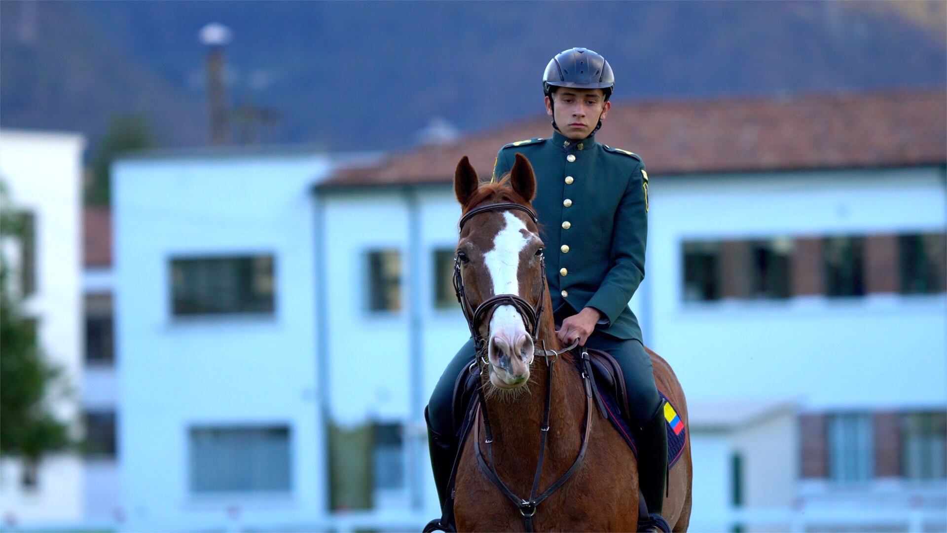 Cadete Santiago Ortega, campeón de salto equino cinco estrellas