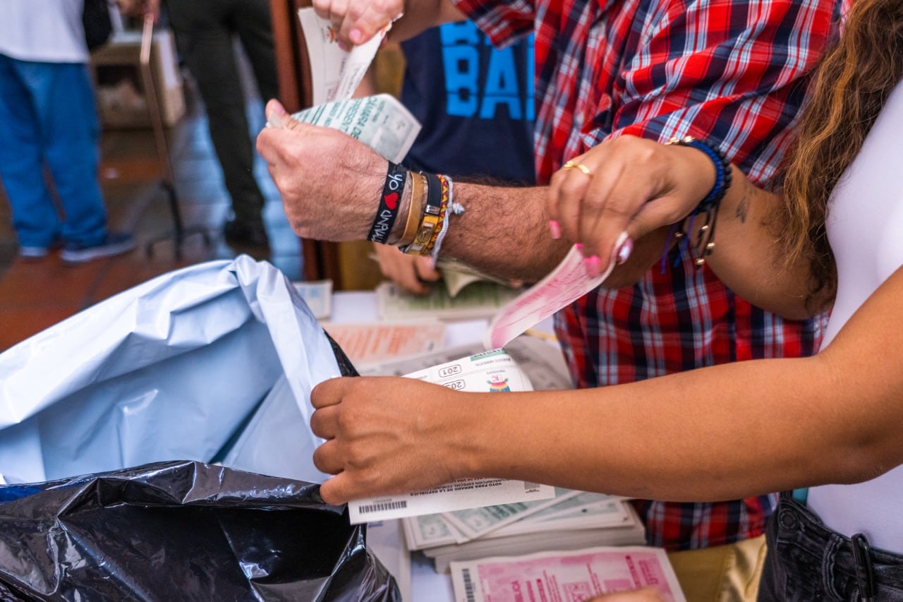 Conteo de Votos, Urnas, tarjetones