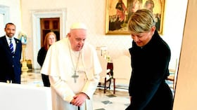 verónica alcocer y el papa el país