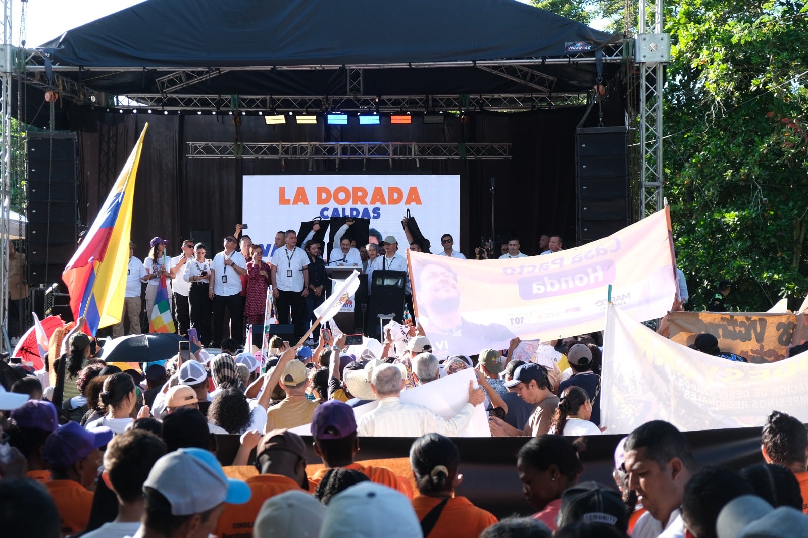 Campaña de Iván Cepeda en el municipio de La Dorada