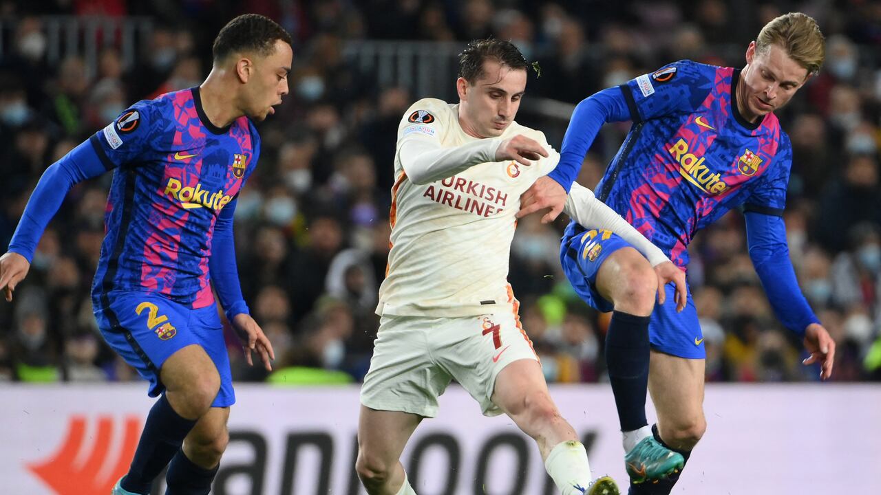 Barcelona se midión en casa al Galatasaray en la UEL