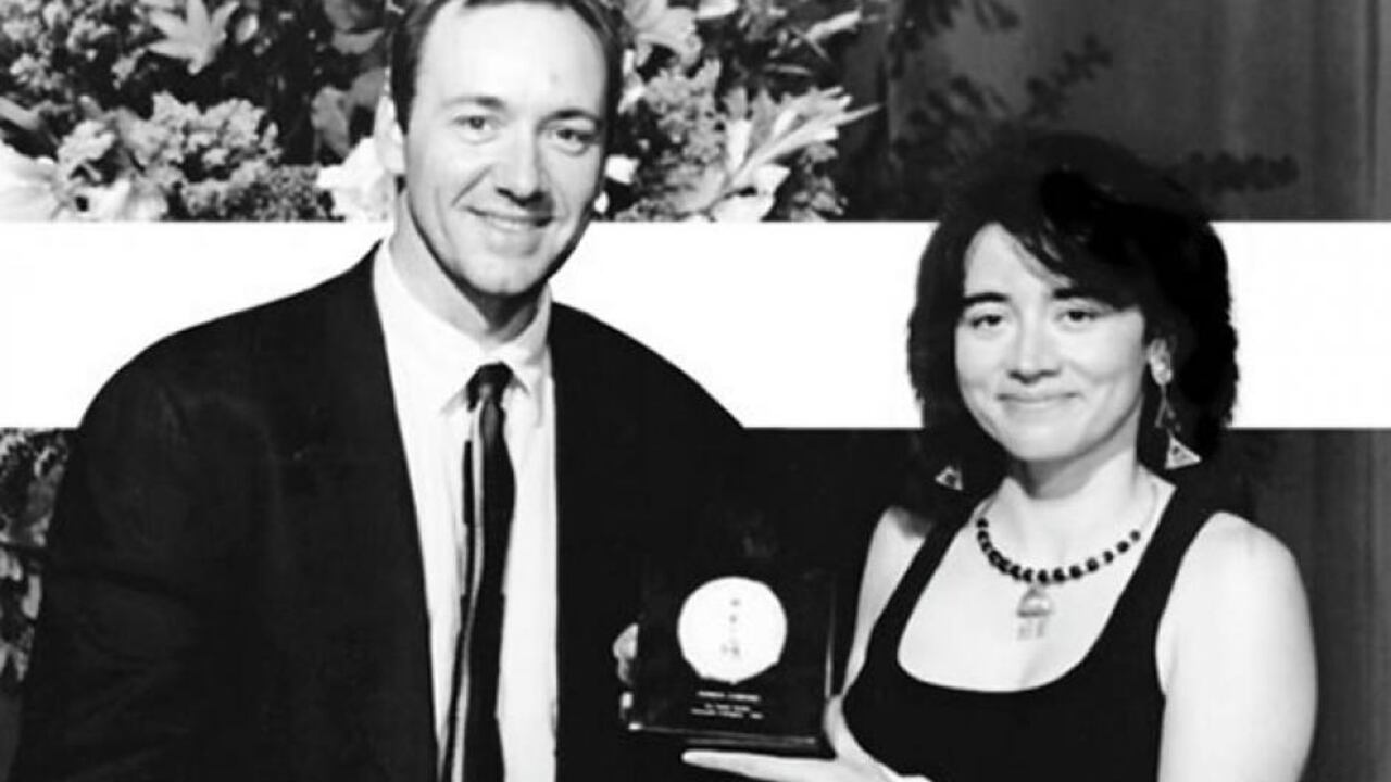 Patricia Cardoso, quien en 1996 se convirtió en la primera colombiana en obtener un premio de esta magnitud. Su cortometraje 'El Reino de los Cielos' narraba la historia de un aguatero a quien el cirujano del pueblo le cura las cataratas.