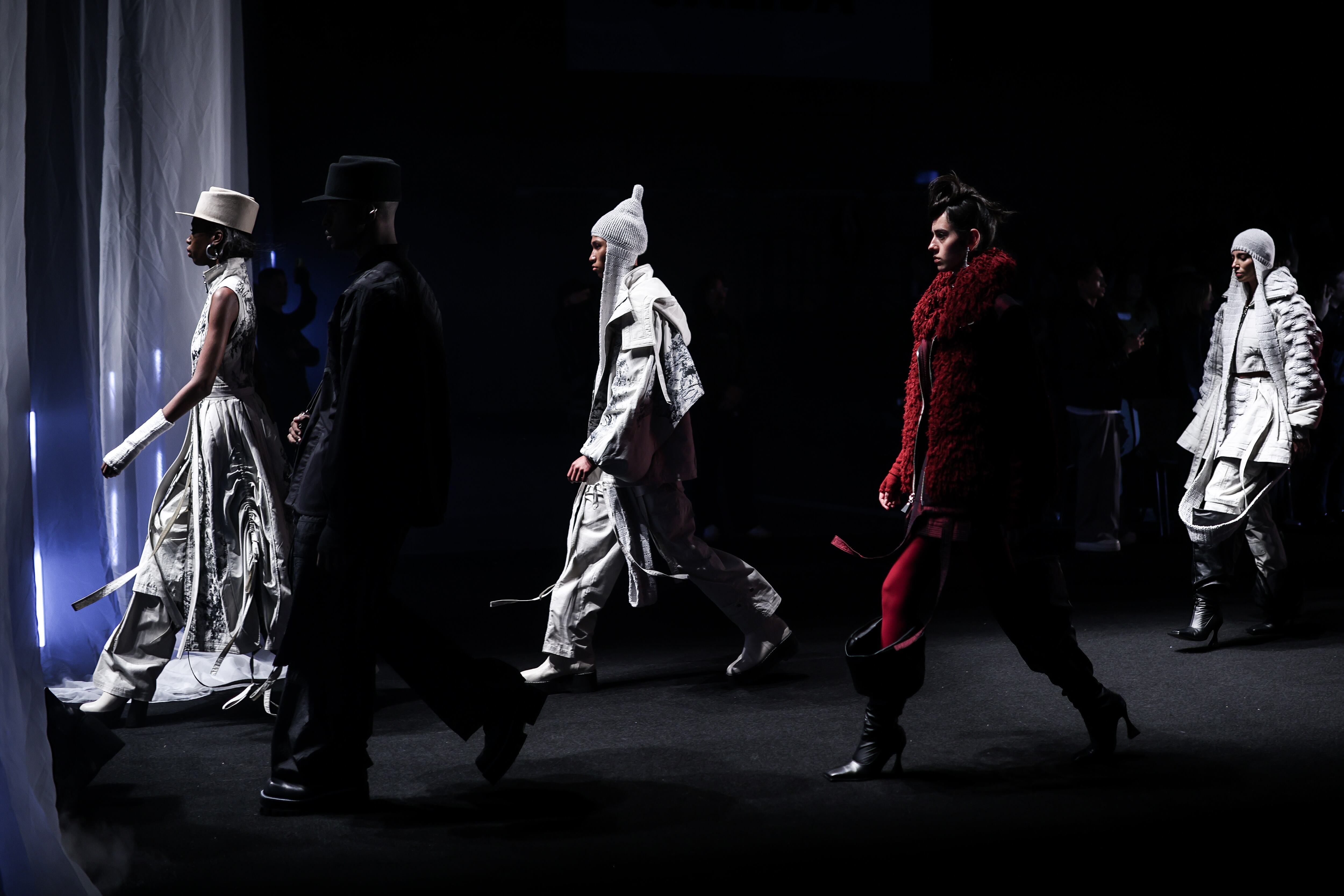 El diseñador santandereano presentará la colección ‘Entretejidos’, en colaboración con Kia.