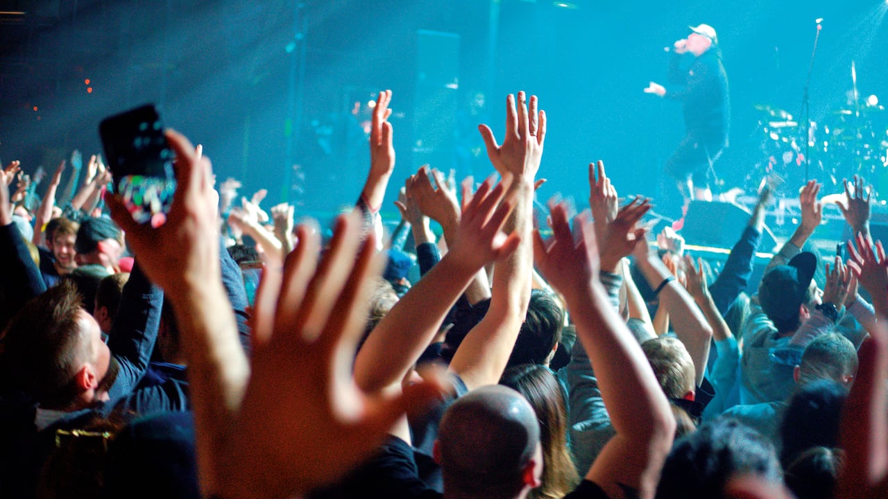 El combo de la música urbana es enorme y trasciende, pero también existe una escena underground que cada vez es más popular.