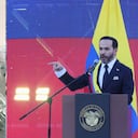 Abelardo de la Espriella anunció que, junto con Marval, se entregarán cuatro viviendas amobladas a familias afectadas por el terremoto.