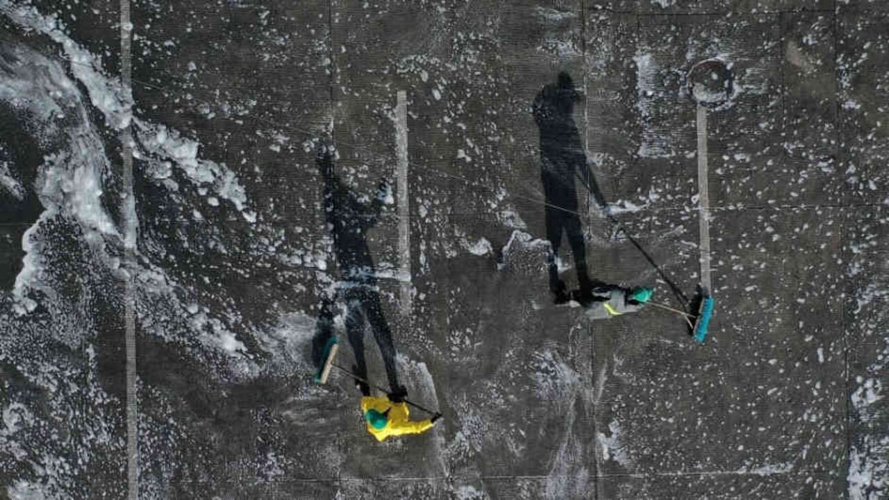 Covid-19: vecinos en Kennedy desinfectan sus barrios para mitigar el coronavirus