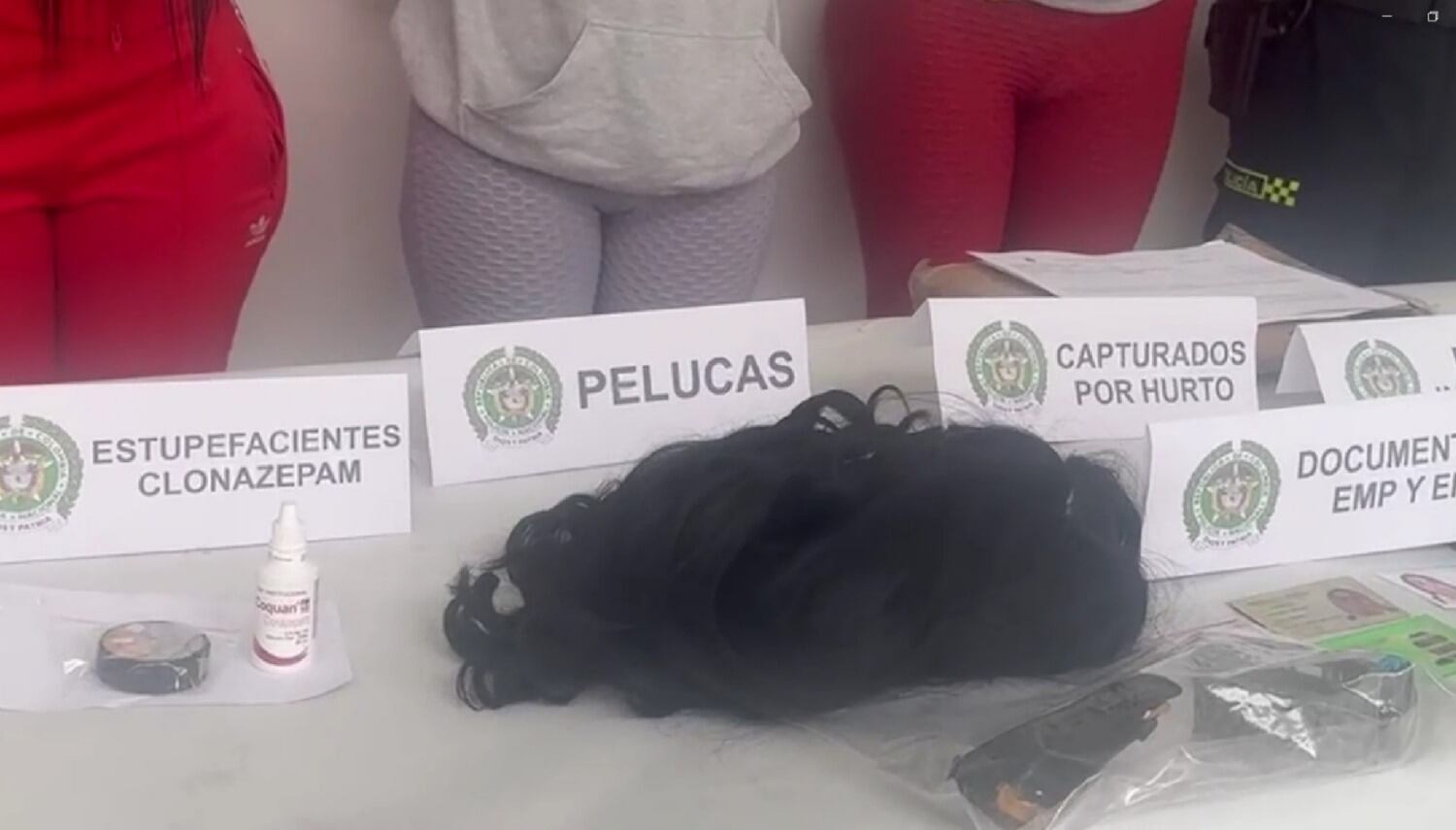 A Las mamacitas les incautaron sustancias, pelucas y elementos clave para su judicialización por hurto agravado y calificado.