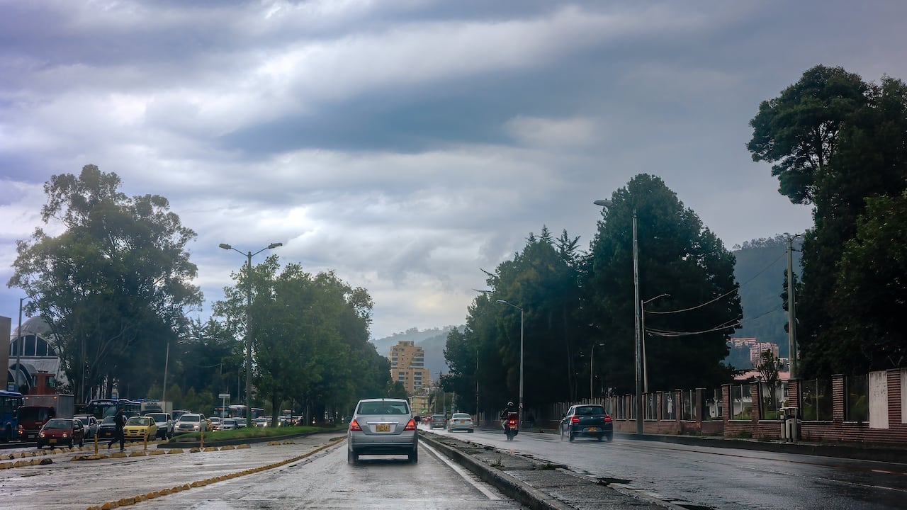 Bogotá tendrá una jornada con cielo nublado y posibles lloviznas en varias localidades, según el pronóstico del Ideam y el Instituto Distrital de Gestión de Riesgos y Cambio Climático.